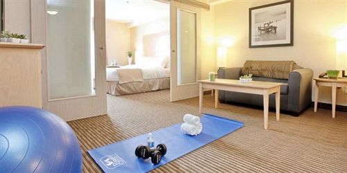 Vegreville Suites 3*
